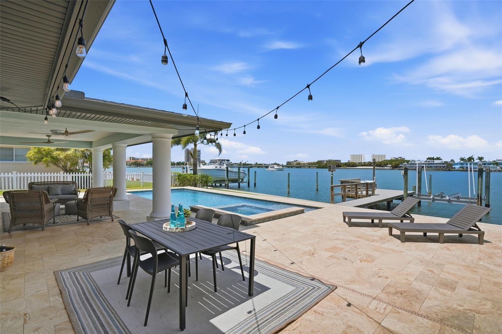 Image 23 of 43 For 7172 Shore Drive S