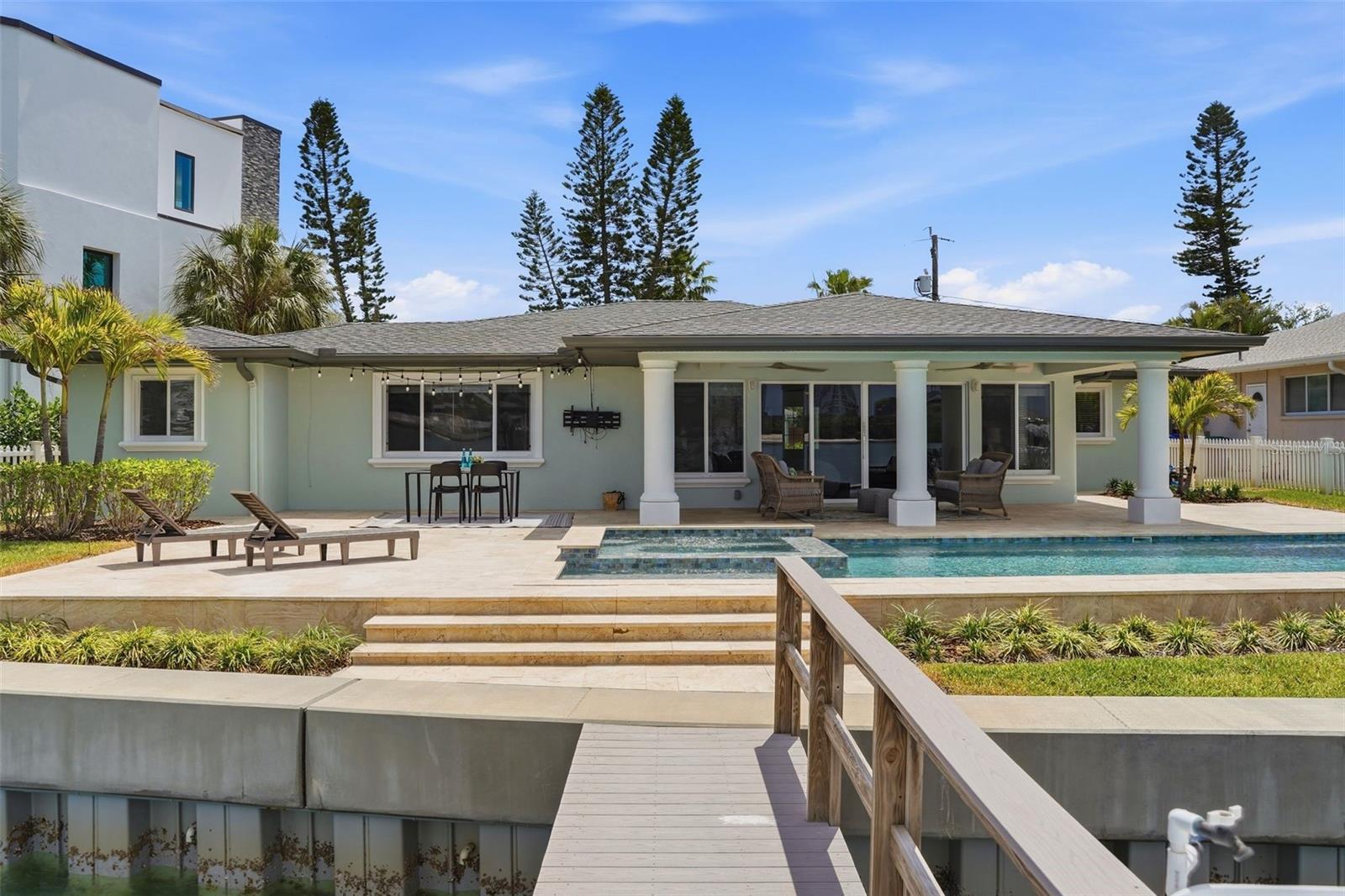 Image 24 of 43 For 7172 Shore Drive S