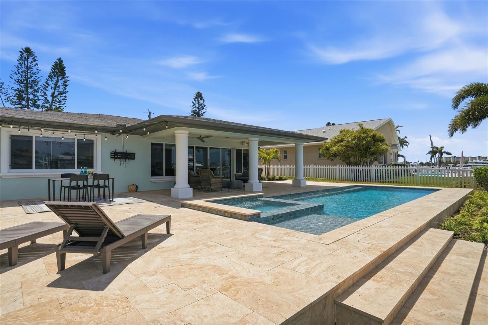 Image 25 of 43 For 7172 Shore Drive S