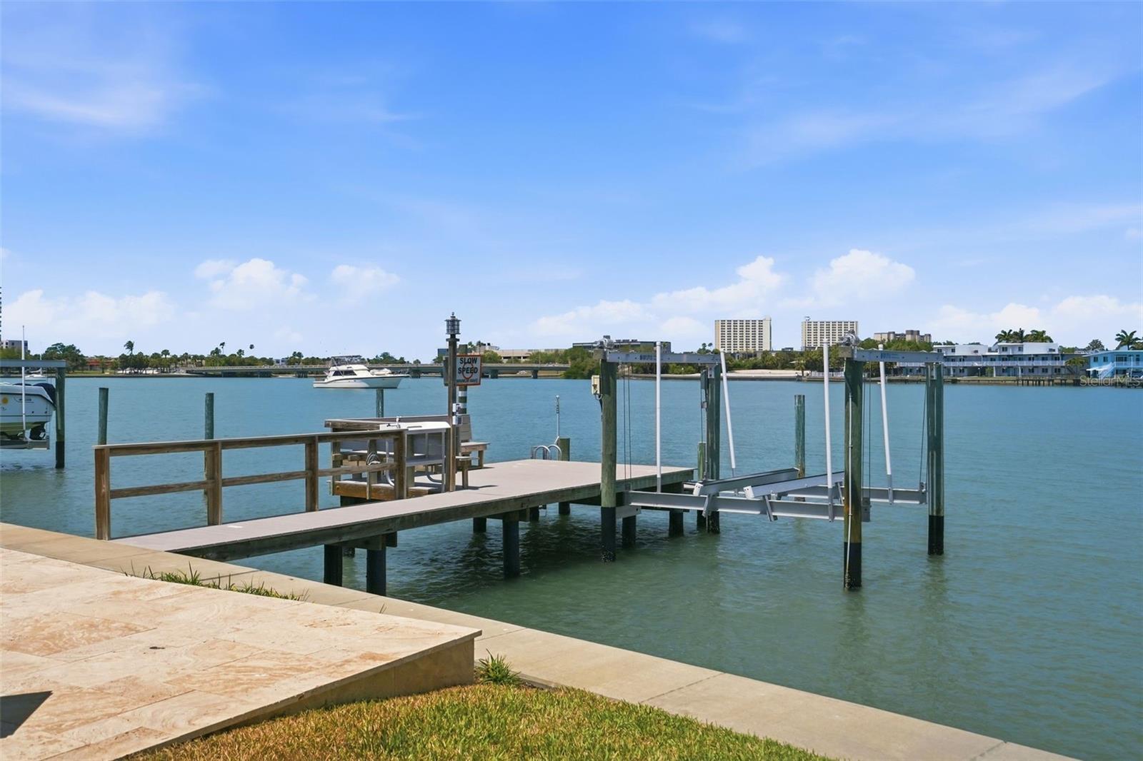 Image 28 of 43 For 7172 Shore Drive S