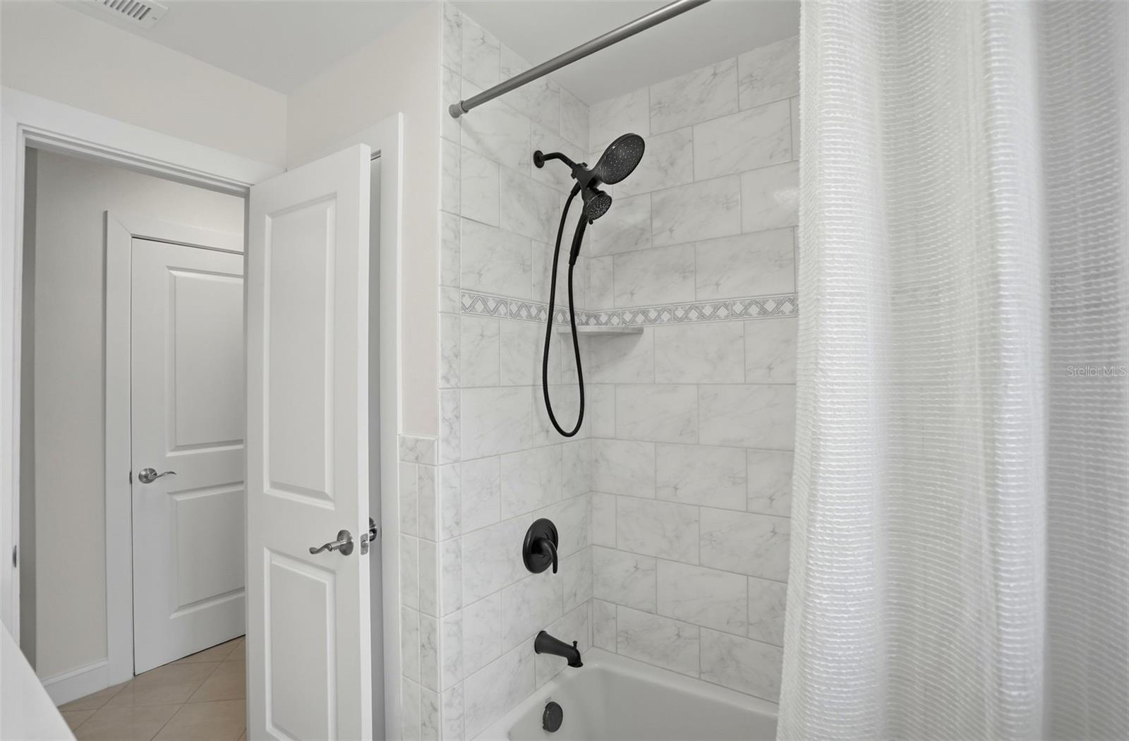 Image 34 of 43 For 7172 Shore Drive S