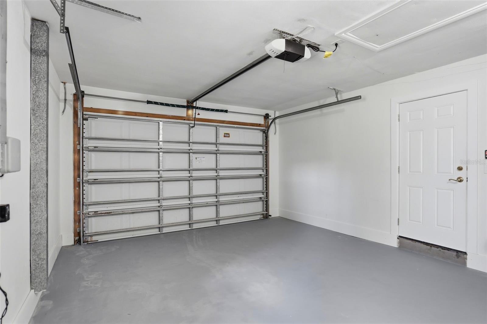 Image 36 of 43 For 7172 Shore Drive S