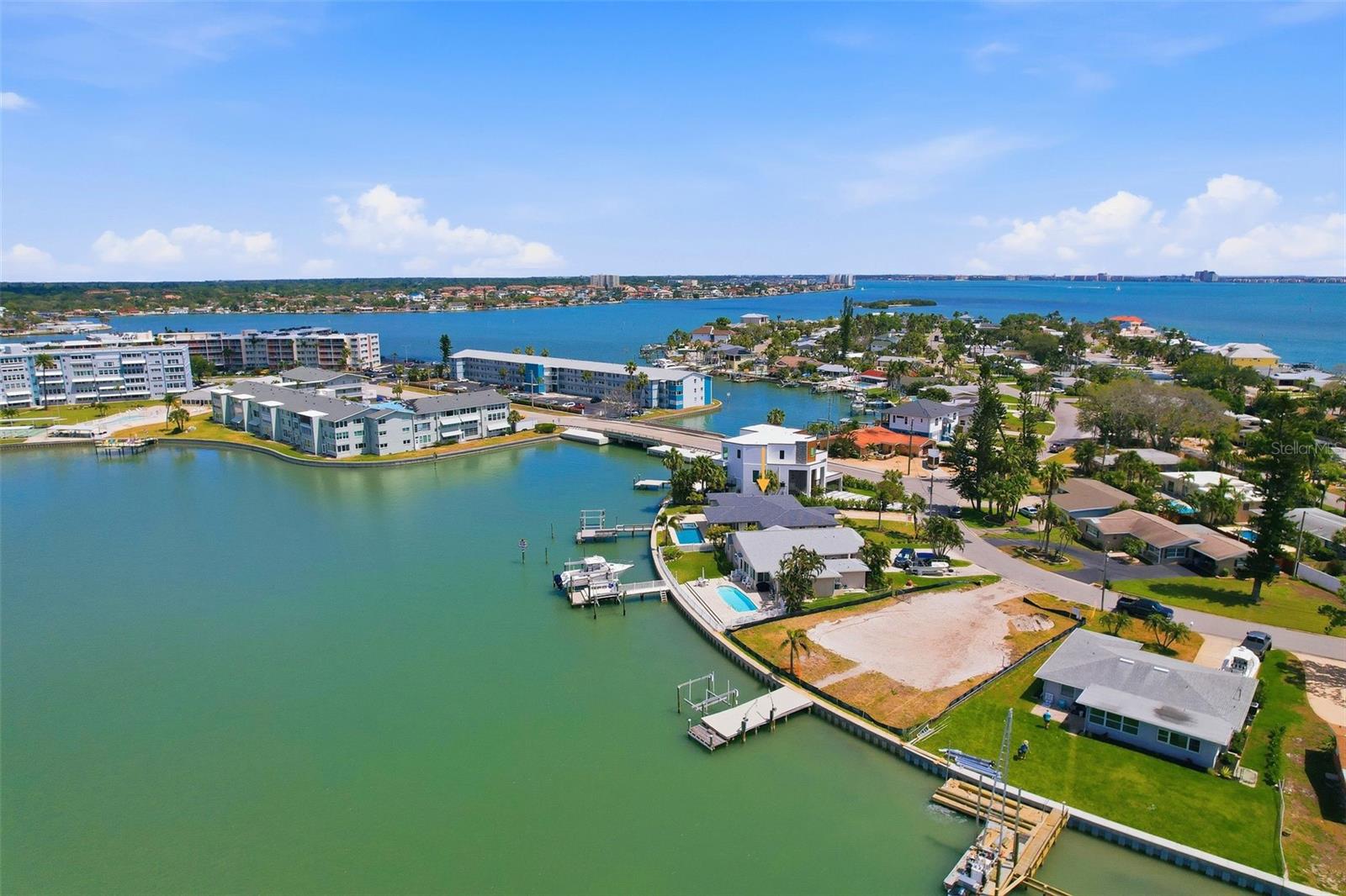 Image 41 of 43 For 7172 Shore Drive S