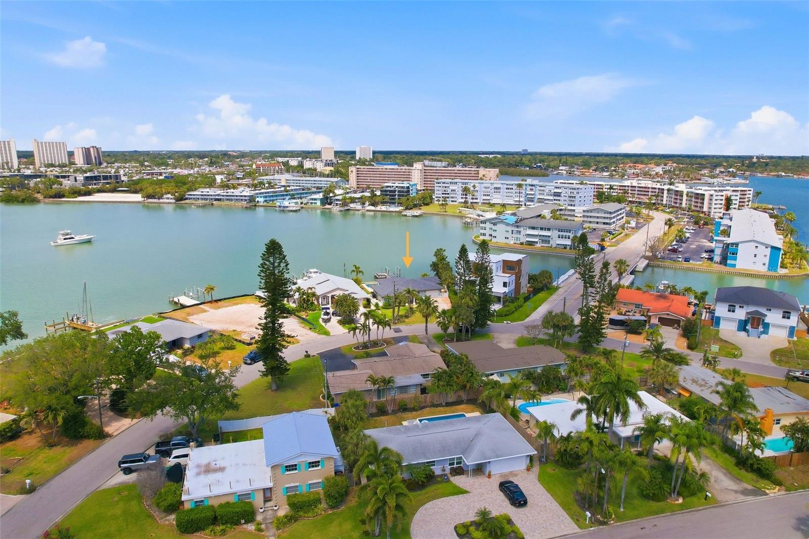 Image 42 of 43 For 7172 Shore Drive S