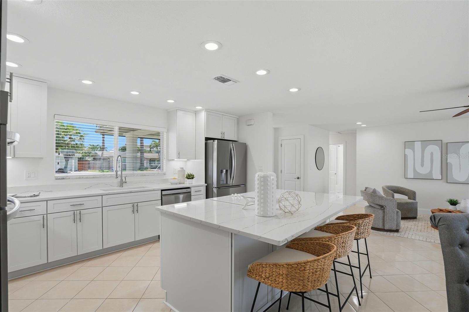 Image 5 of 43 For 7172 Shore Drive S