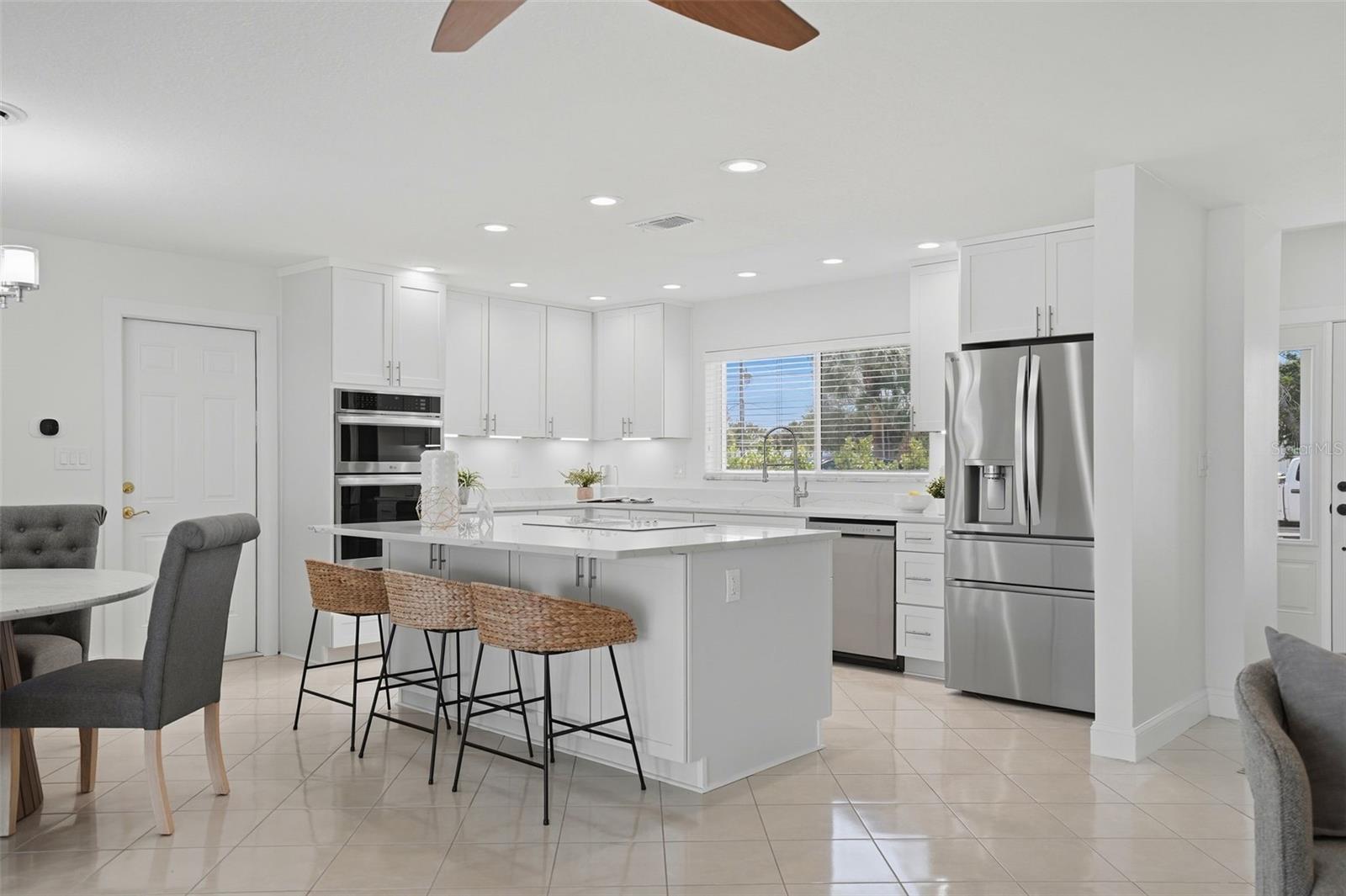 Image 6 of 43 For 7172 Shore Drive S