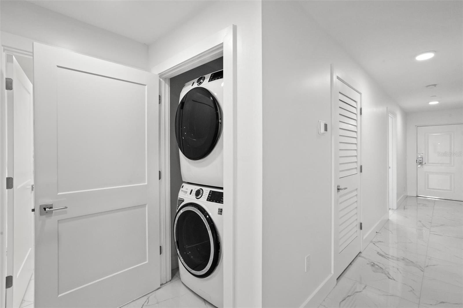 Image 12 of 17 For 11500 Gulf Boulevard 202