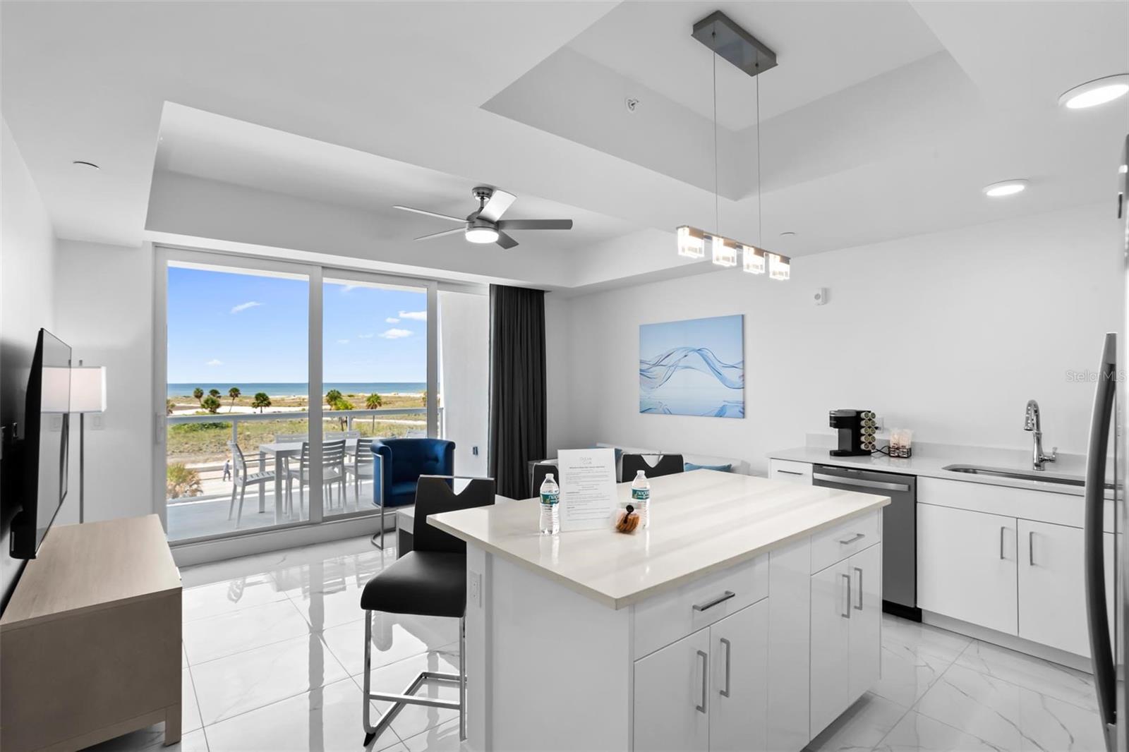 Image 5 of 17 For 11500 Gulf Boulevard 202