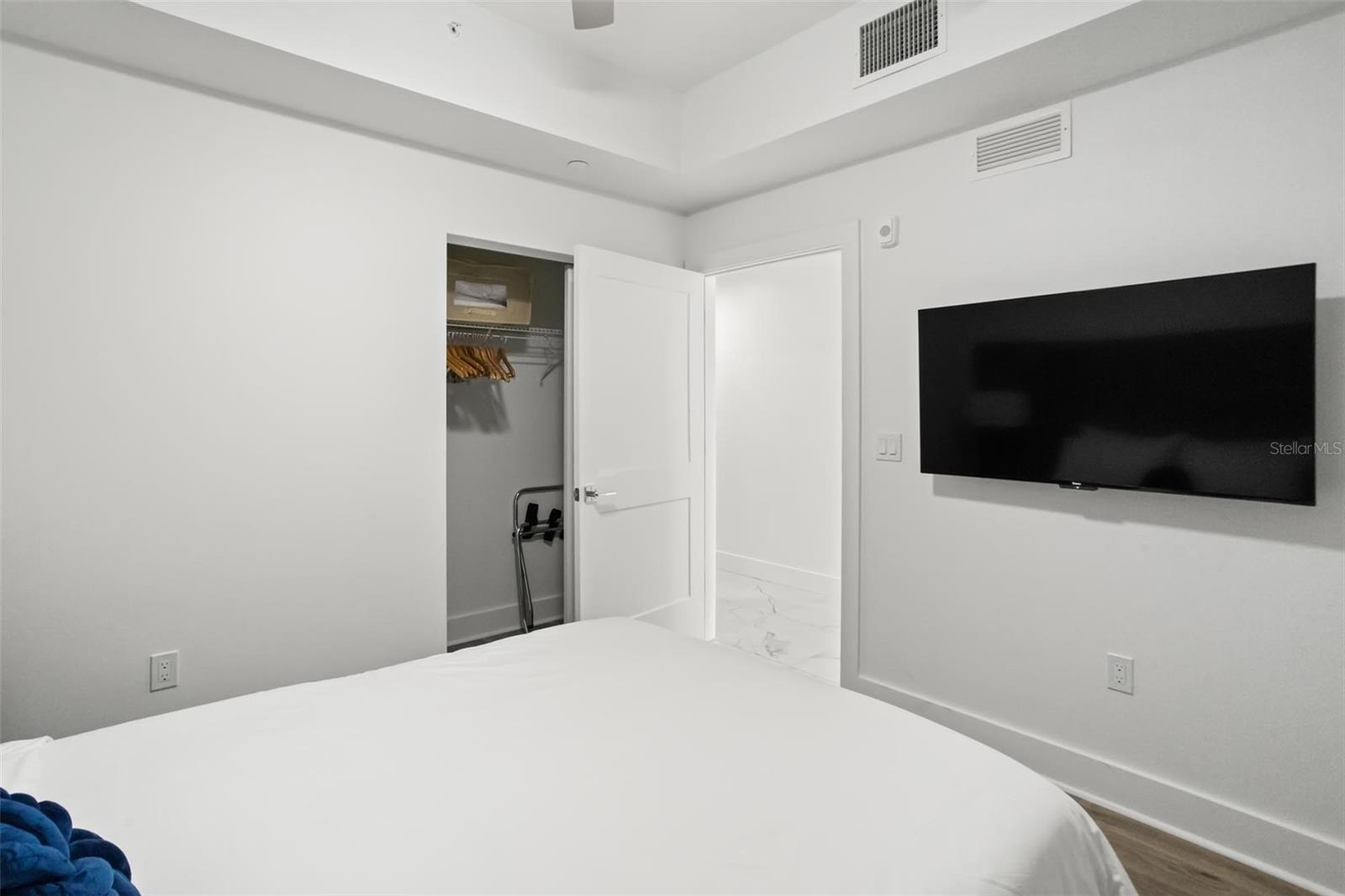 Image 8 of 17 For 11500 Gulf Boulevard 202