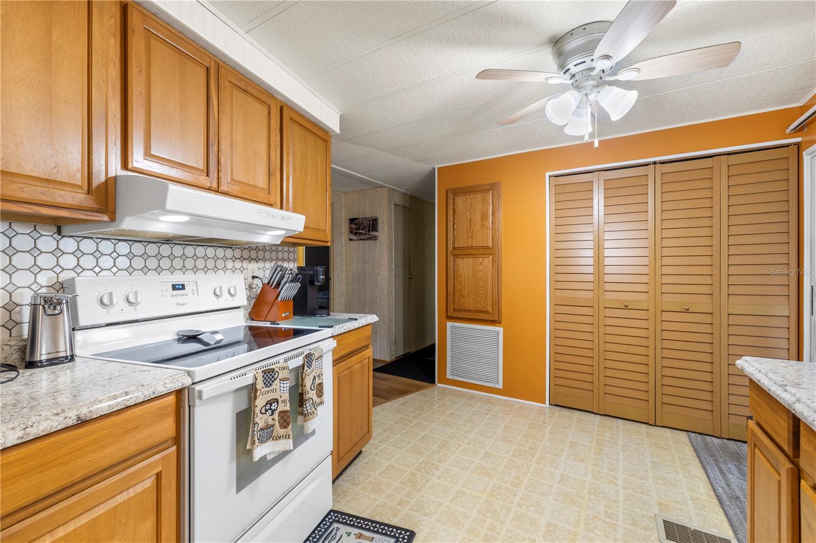 Image 13 of 50 For 6034 Alpine Drive