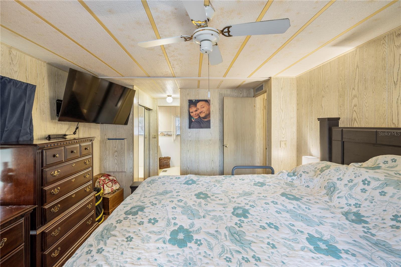 Image 19 of 50 For 6034 Alpine Drive