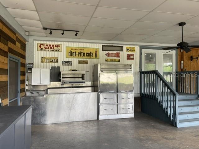 Listing photo id 13 for 12305 Shelby Drive