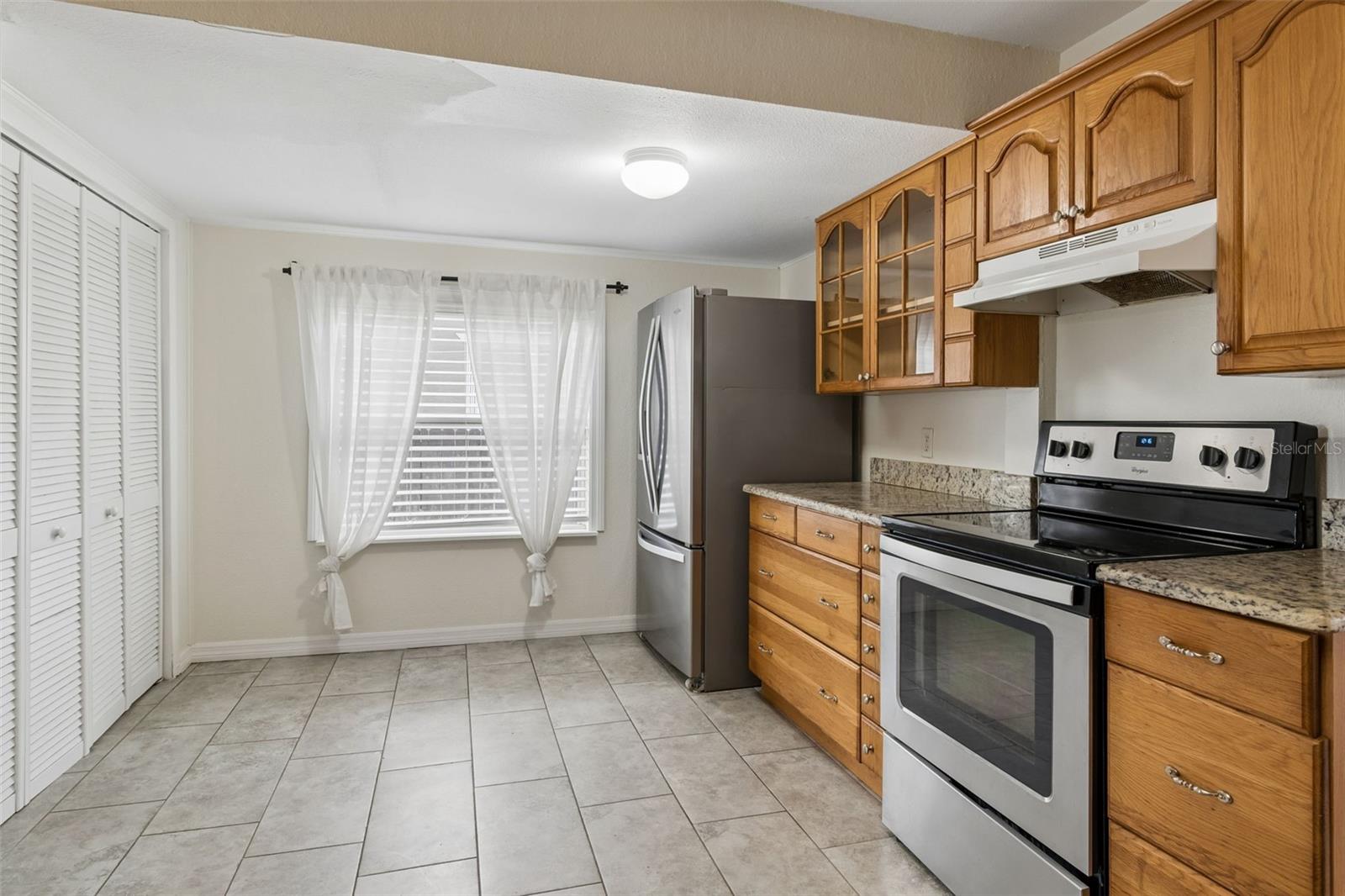 Image 5 of 25 For 739 47th Avenue N