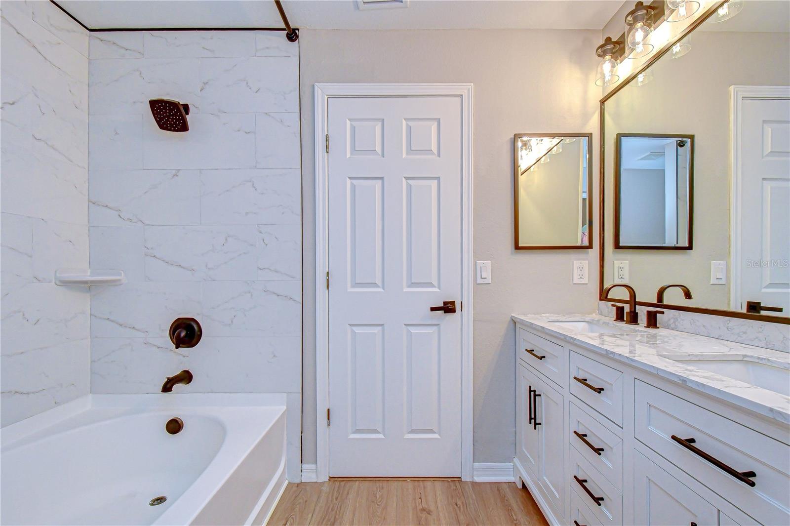 Image 20 of 40 For 10983 Winter Crest Drive