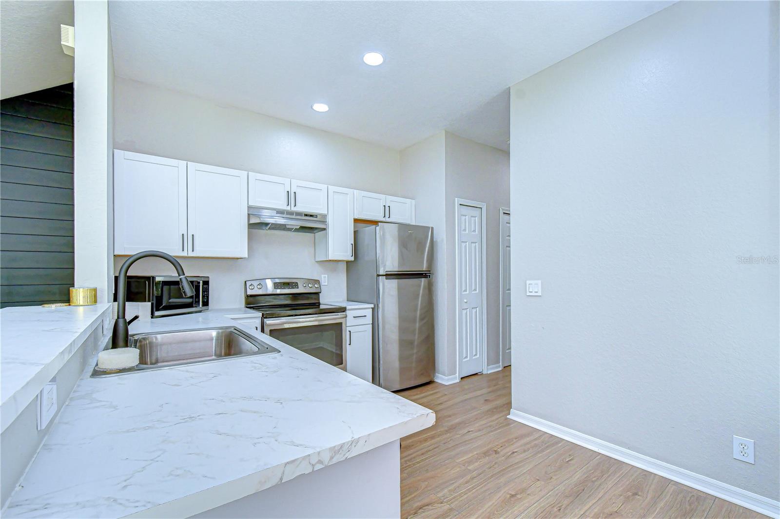 Image 5 of 40 For 10983 Winter Crest Drive