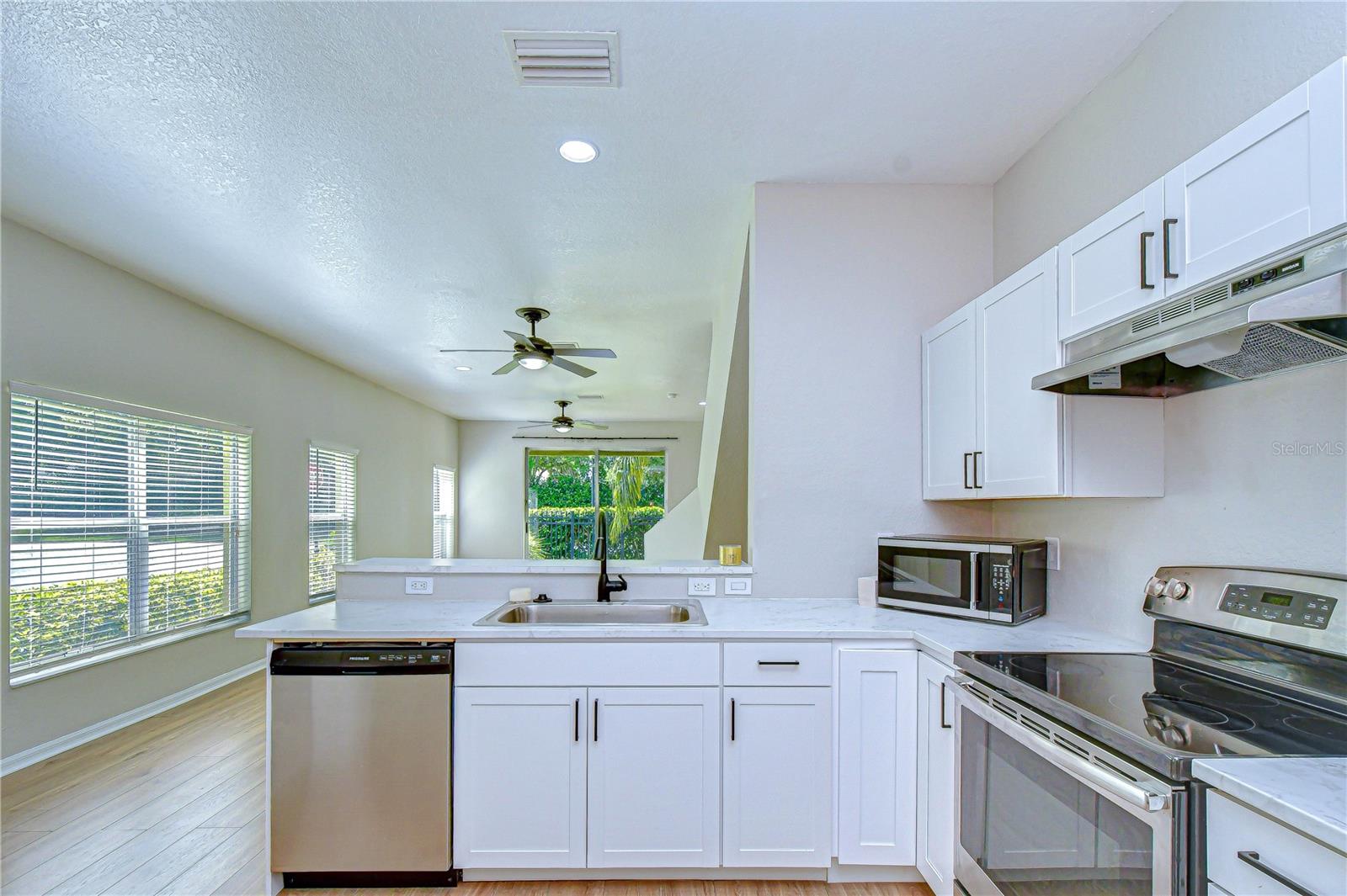 Image 7 of 40 For 10983 Winter Crest Drive