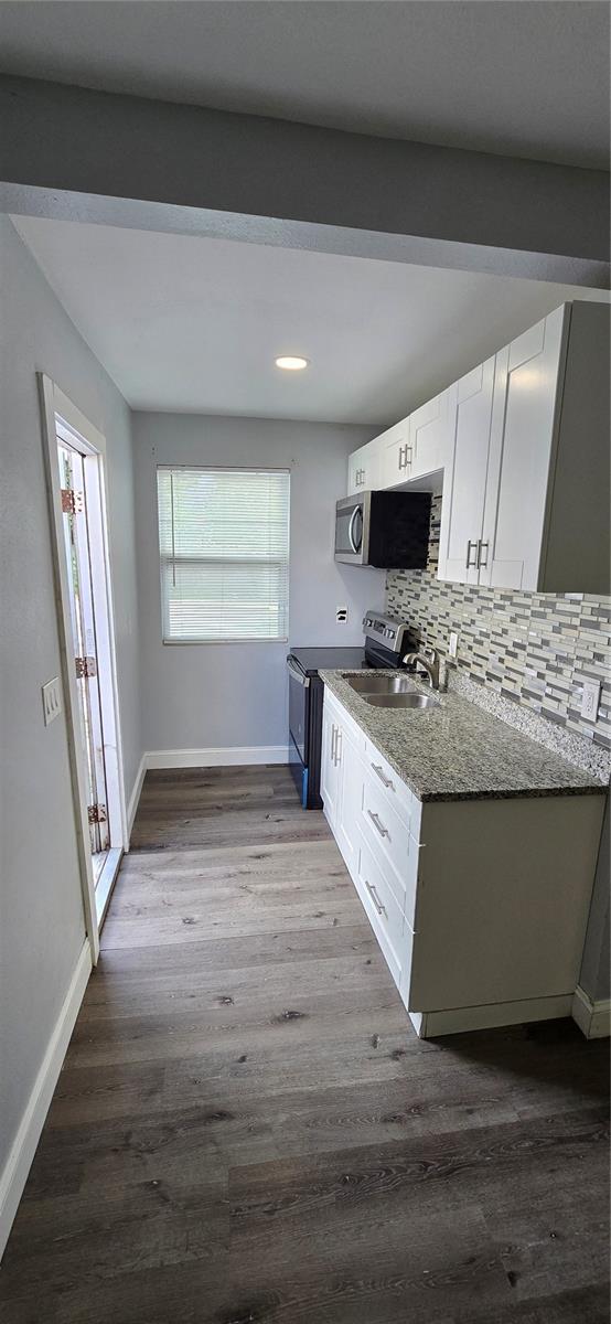 Image 3 of 9 For 3832 46th Avenue N B