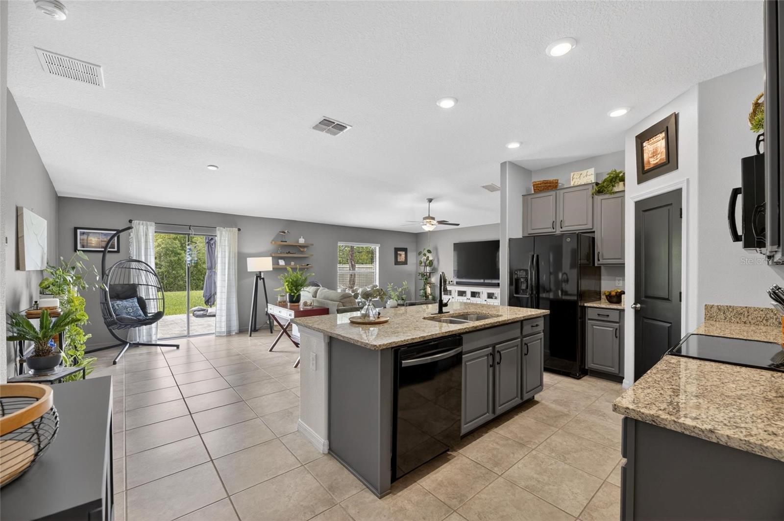 Image 16 of 69 For 7109 Salt River Avenue