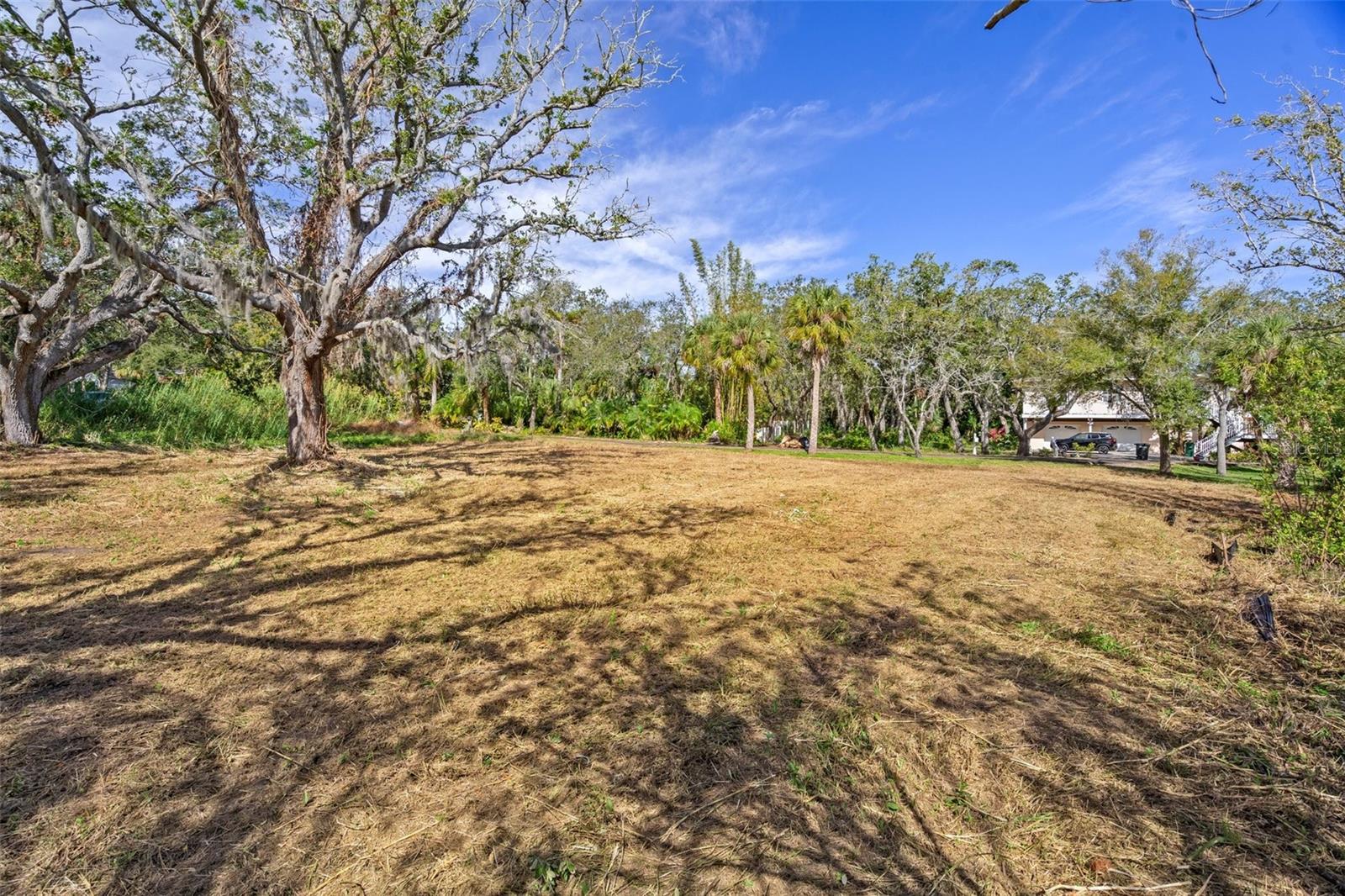 Image 7 of 14 For Irwin Street