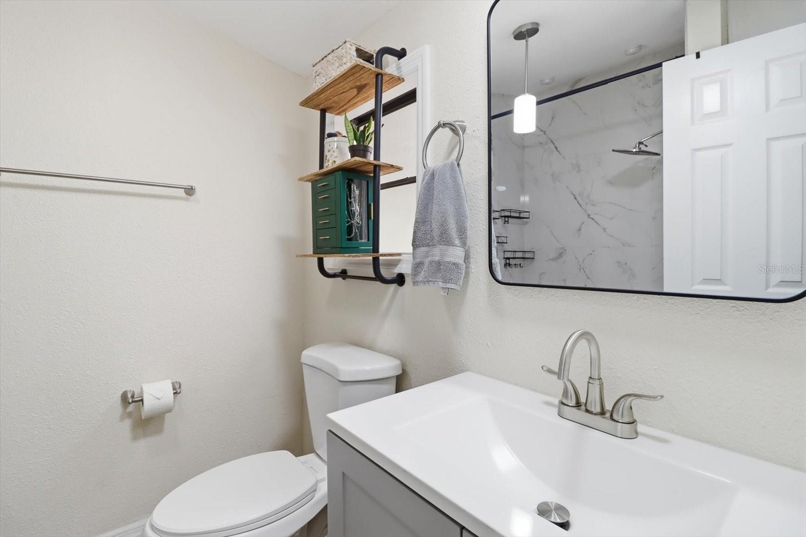 Image 27 of 41 For 5114 W Rochelle Street