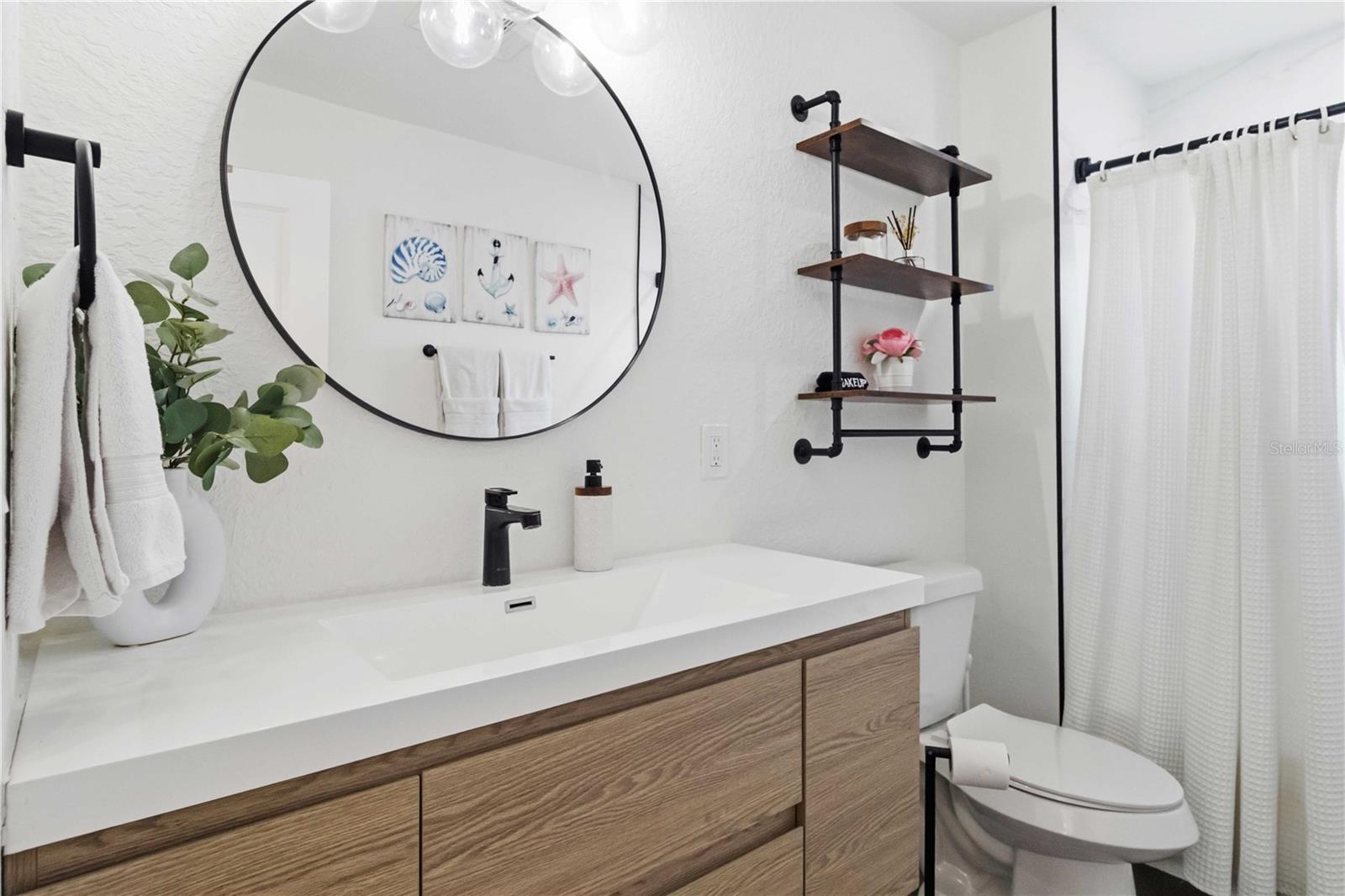 Image 16 of 31 For 2925 24th Street N