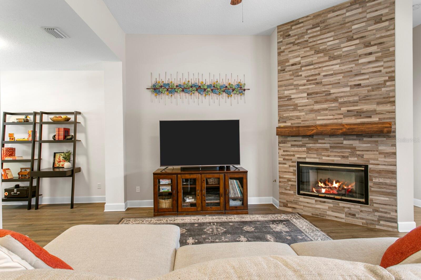 Image 12 of 66 For 8519 Portage Avenue