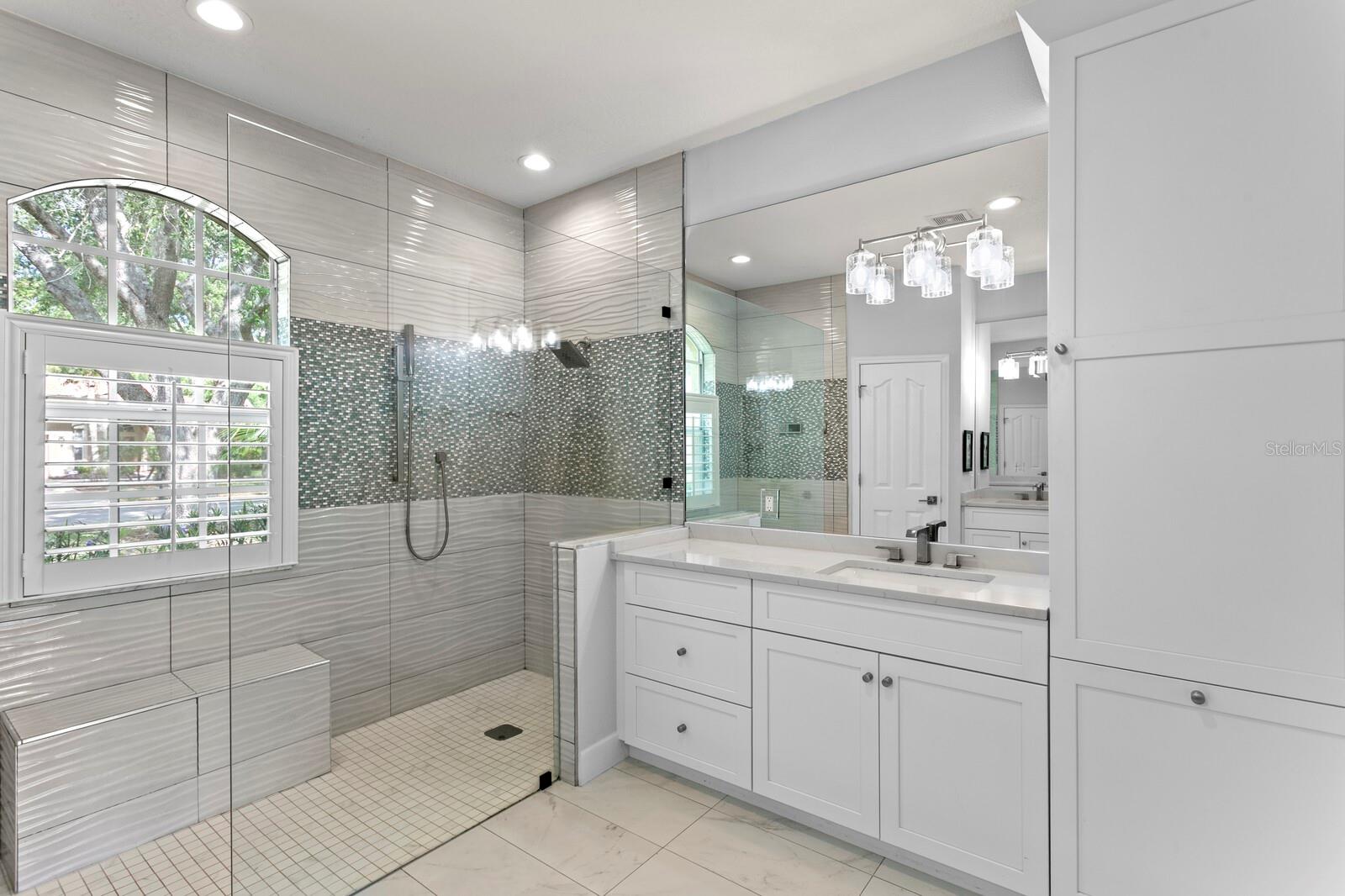 Image 29 of 66 For 8519 Portage Avenue