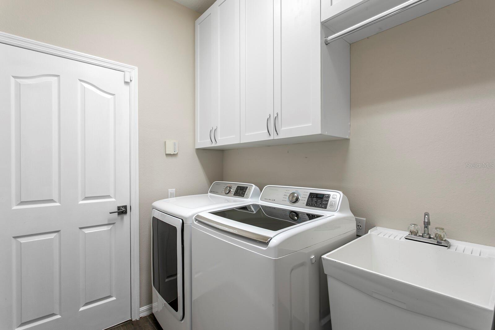 Image 42 of 66 For 8519 Portage Avenue