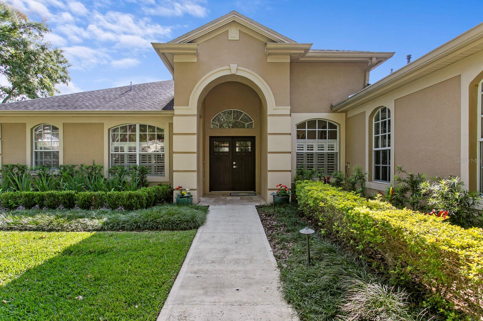 Image 6 of 66 For 8519 Portage Avenue