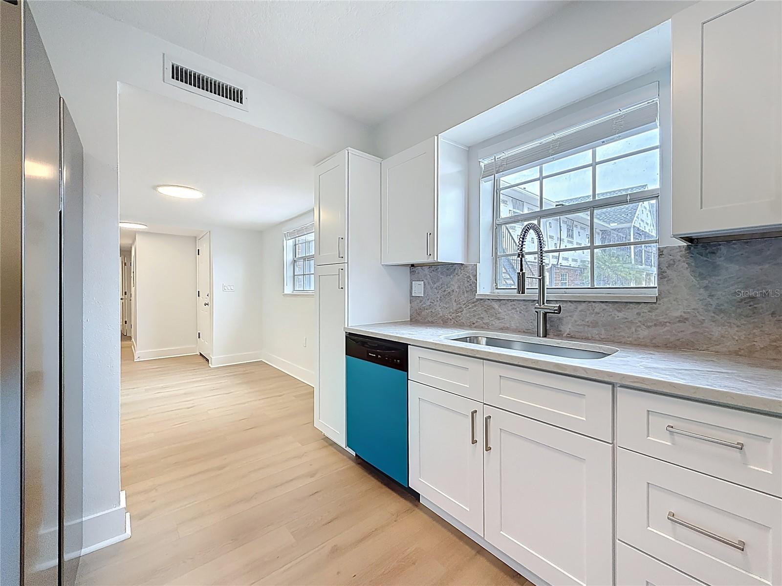 Image 10 of 40 For 200 Country Club Drive 1301