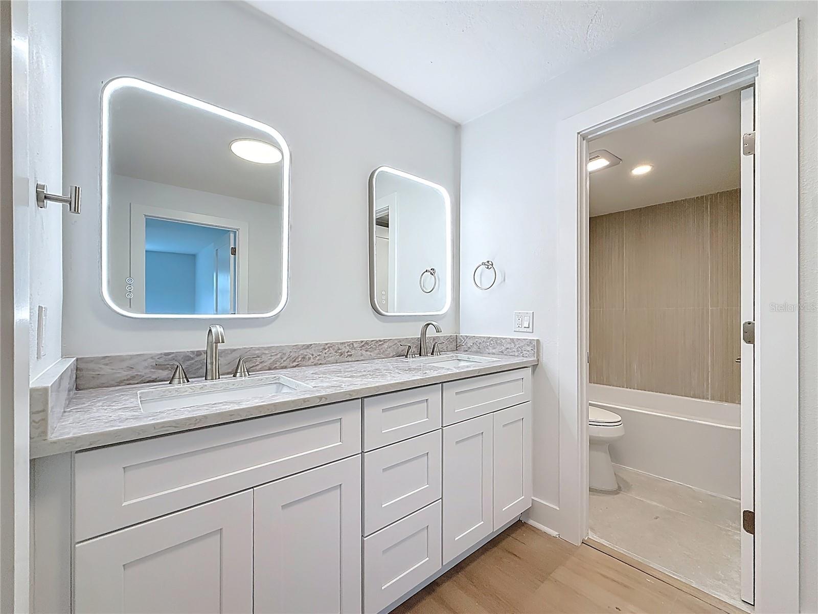 Image 20 of 40 For 200 Country Club Drive 1301