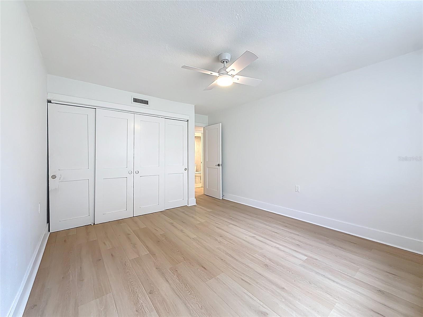 Image 32 of 40 For 200 Country Club Drive 1301