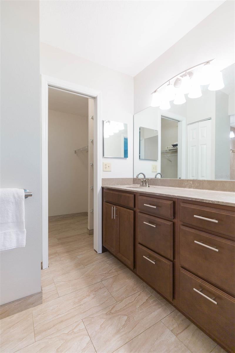 Image 10 of 22 For 14130 Rosemary Lane 5108