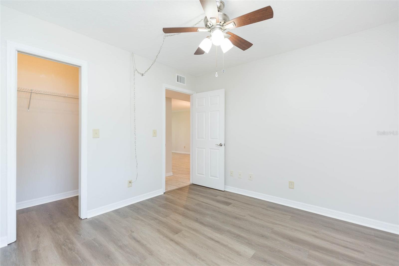 Image 15 of 22 For 14130 Rosemary Lane 5108