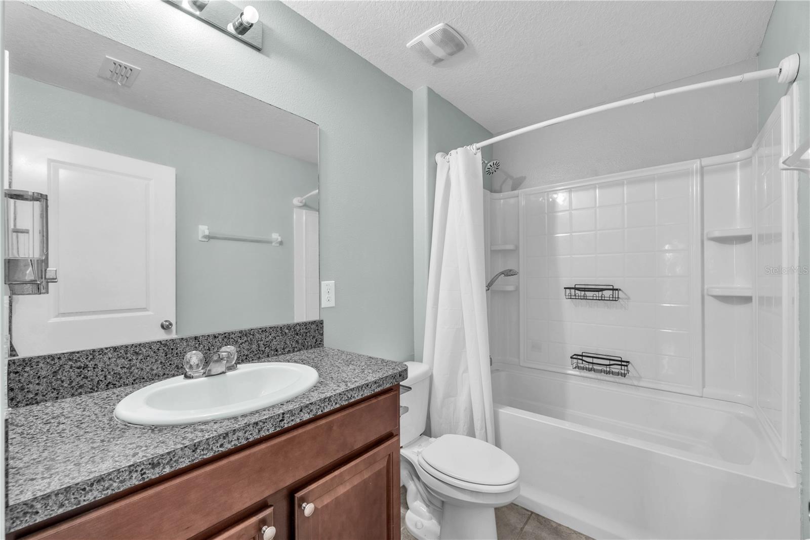 Image 17 of 29 For 10537 Lake Montauk Drive