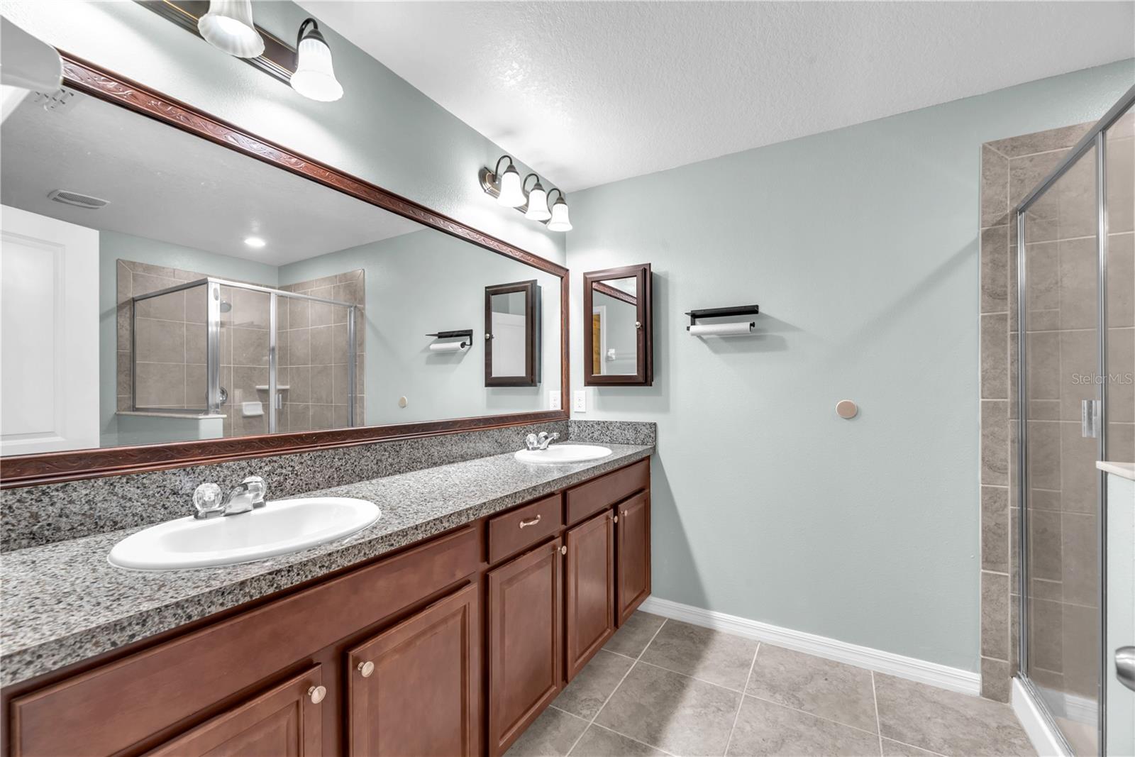 Image 18 of 29 For 10537 Lake Montauk Drive