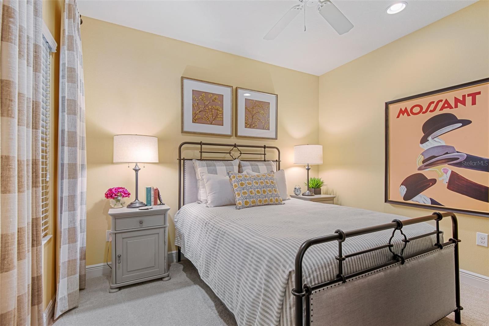 Image 13 of 25 For 13625 Circa Crossing Drive