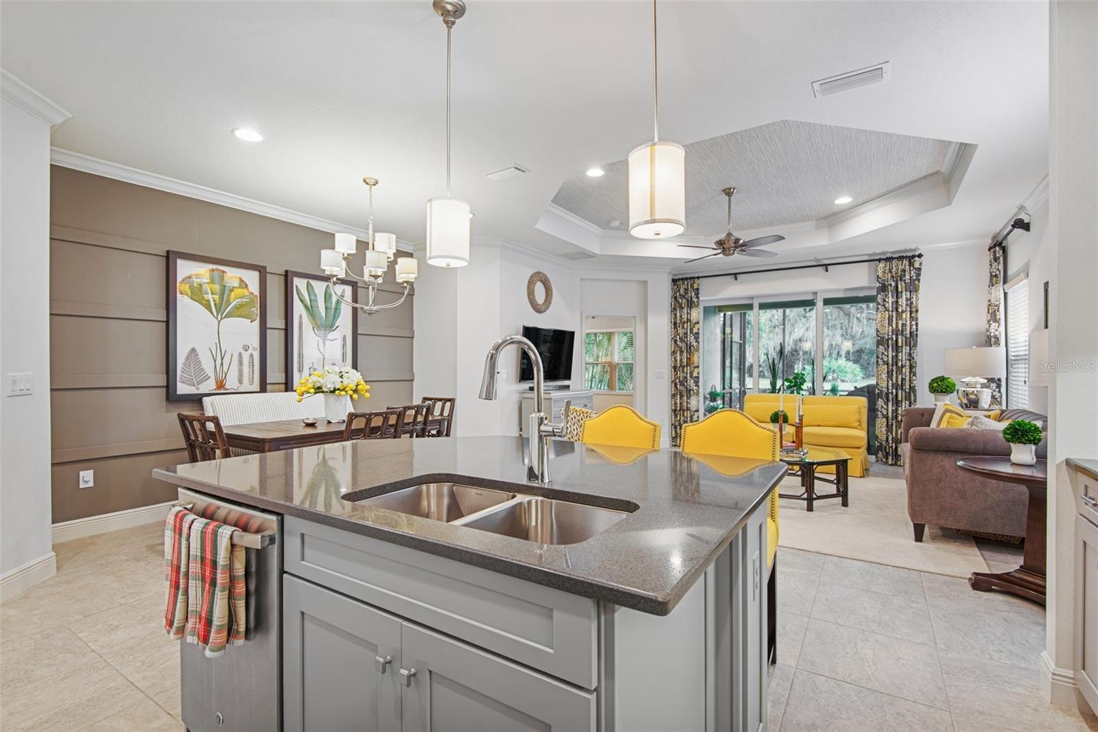 Image 9 of 25 For 13625 Circa Crossing Drive