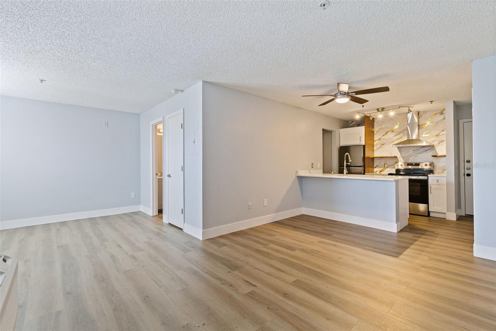 Image 16 of 40 For 11901 4th Street N 5311