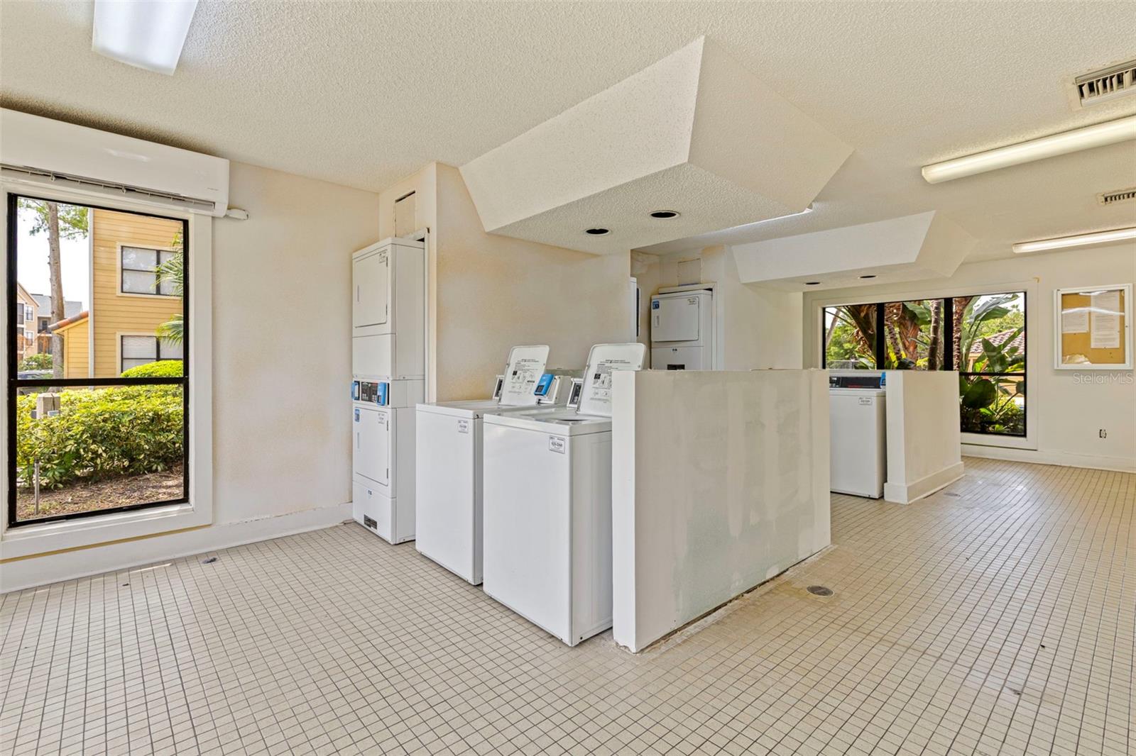 Image 33 of 40 For 11901 4th Street N 5311