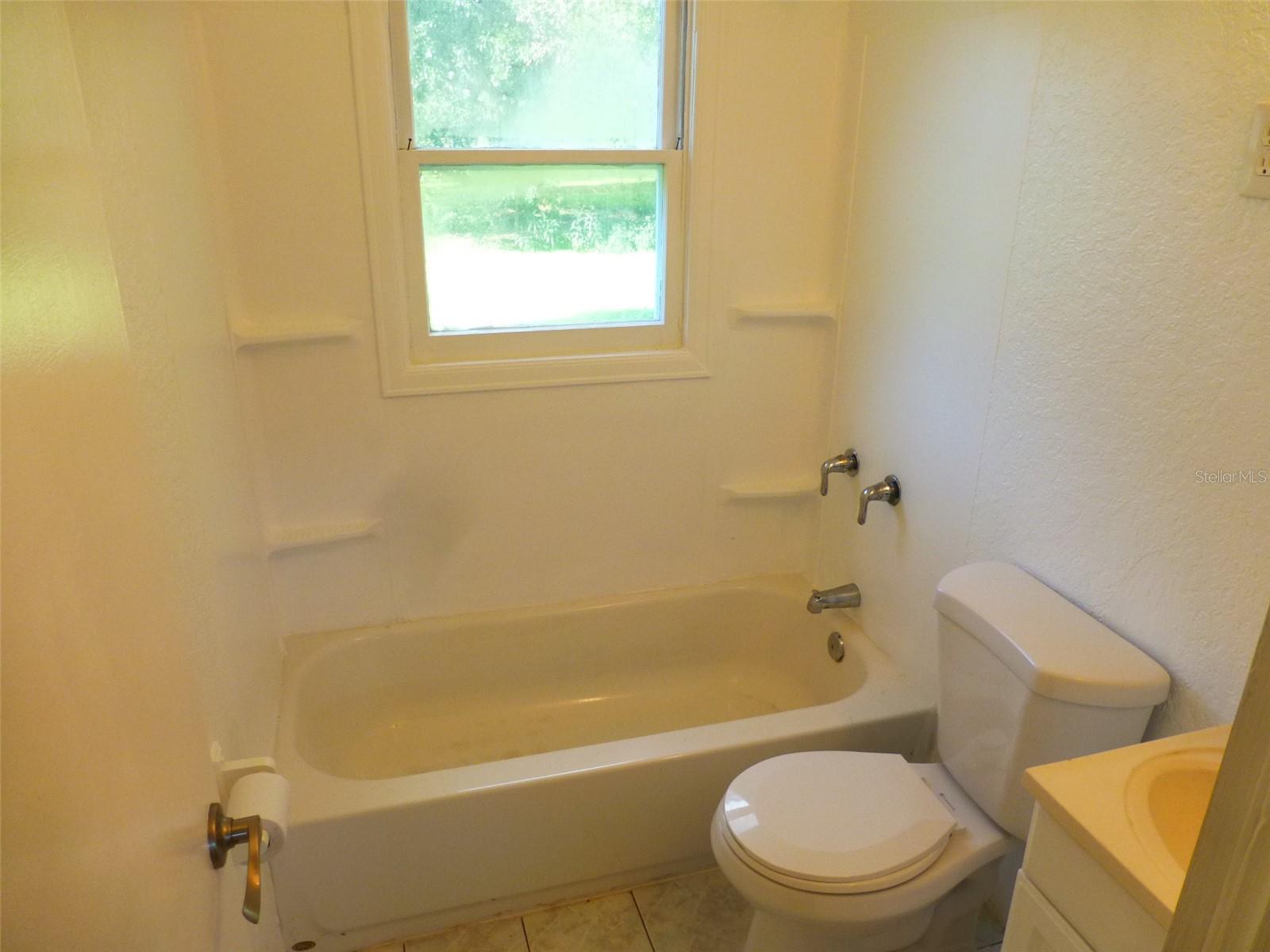 Image 13 of 13 For 2007 Cemetery Road