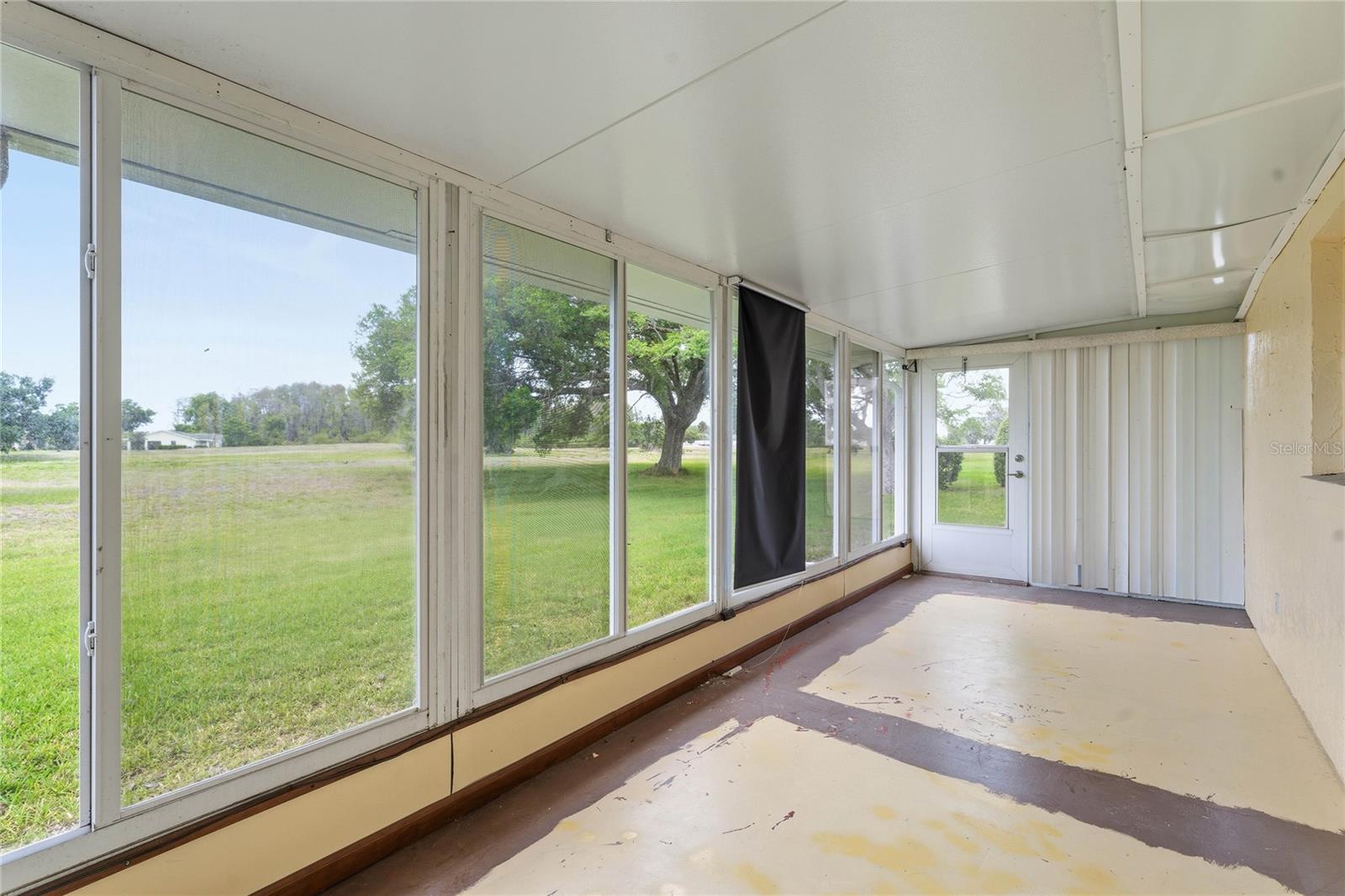 Image 26 of 46 For 417 Gladstone Place