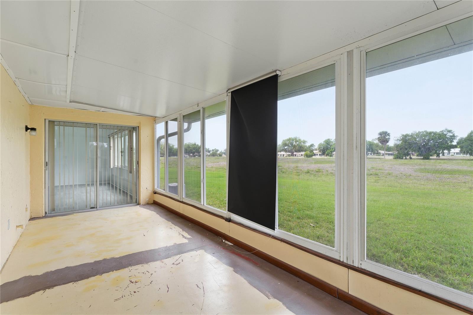 Image 27 of 46 For 417 Gladstone Place