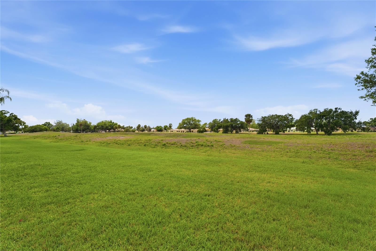 Image 28 of 46 For 417 Gladstone Place