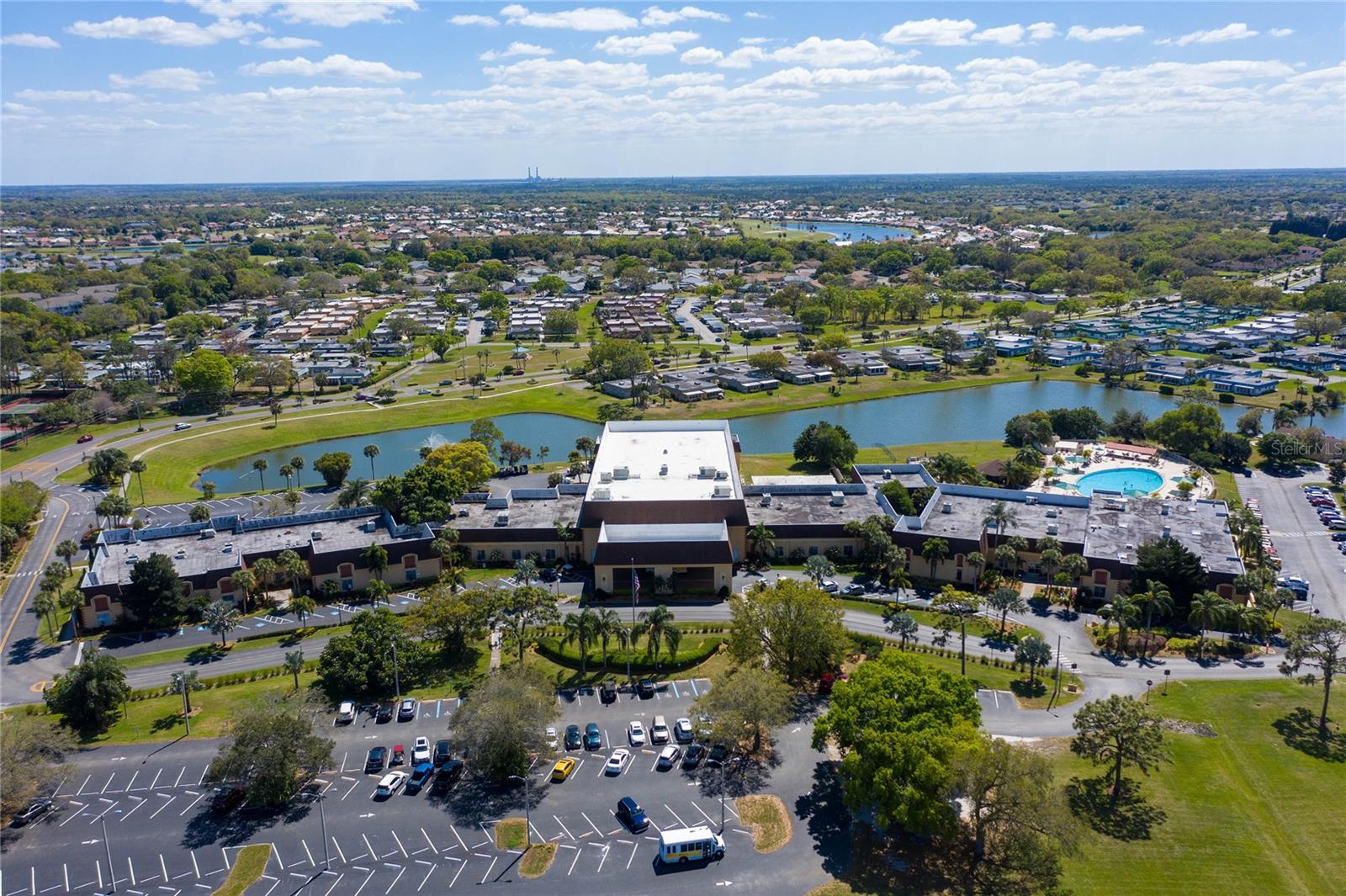 Image 44 of 46 For 417 Gladstone Place