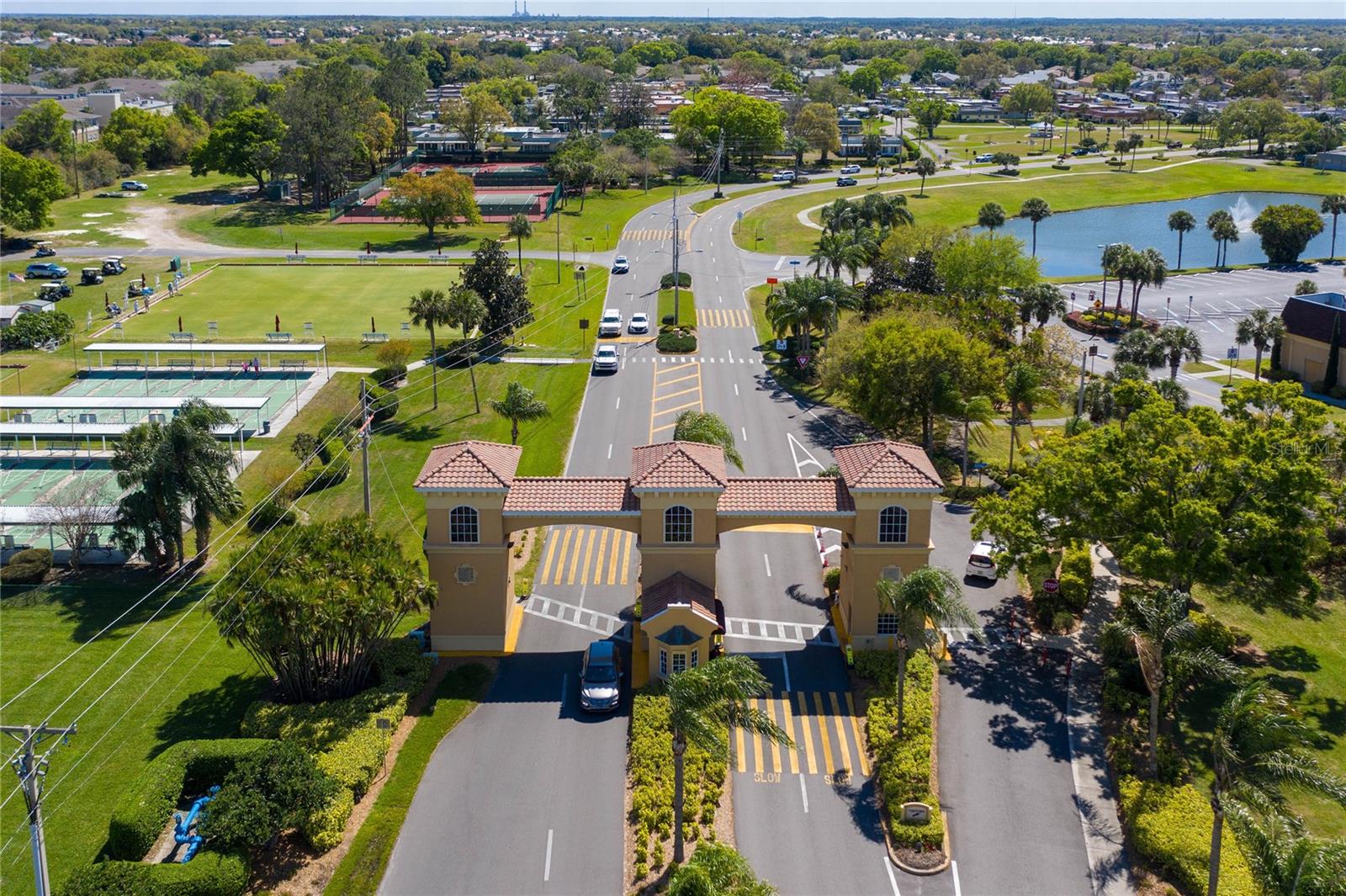 Image 46 of 46 For 417 Gladstone Place