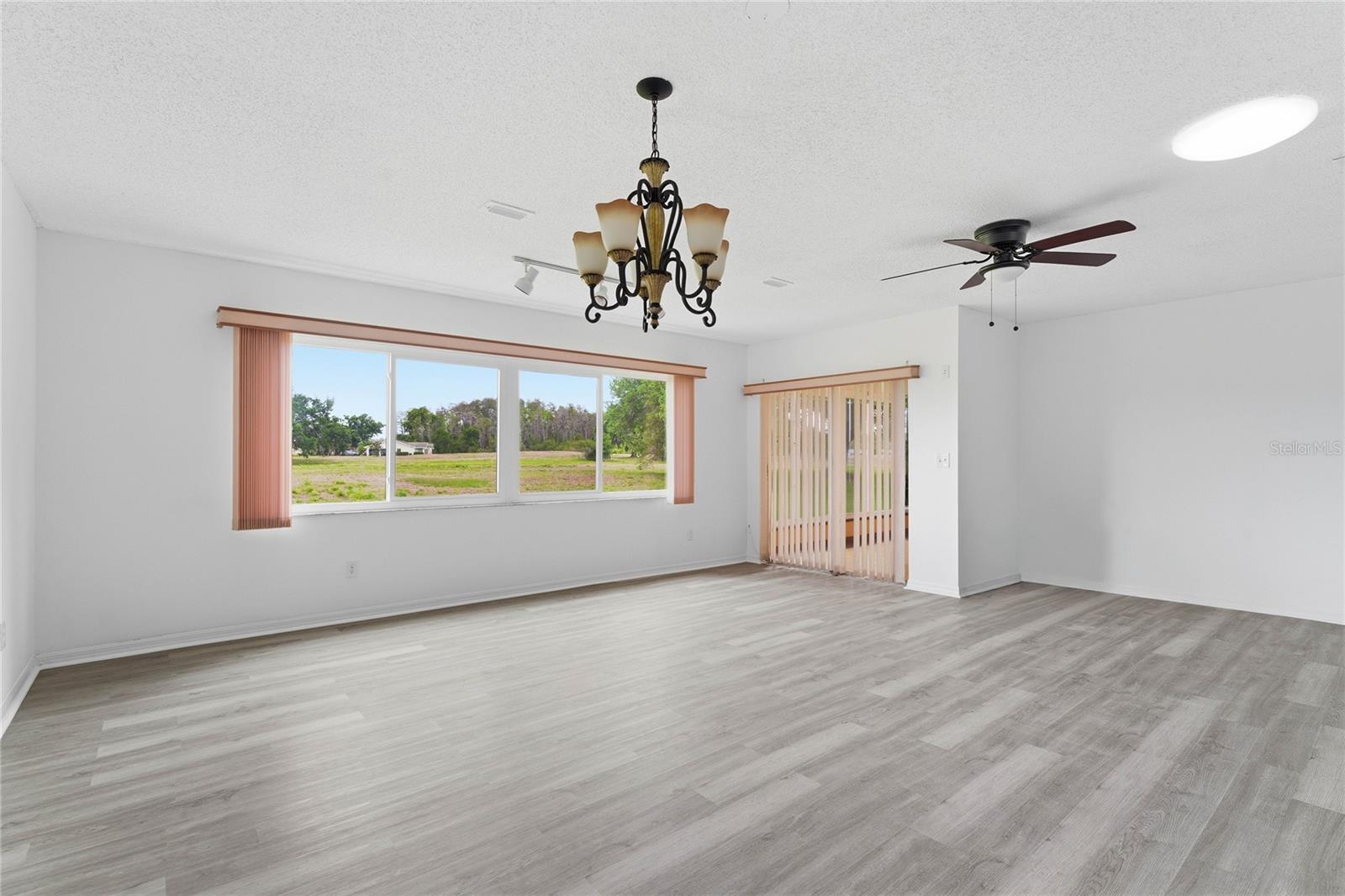 Image 7 of 46 For 417 Gladstone Place