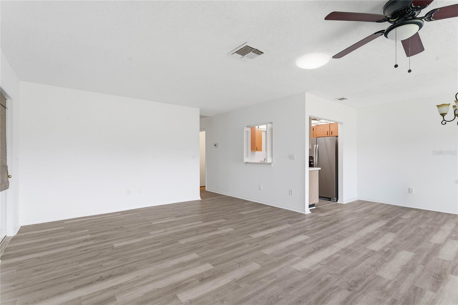 Image 9 of 46 For 417 Gladstone Place