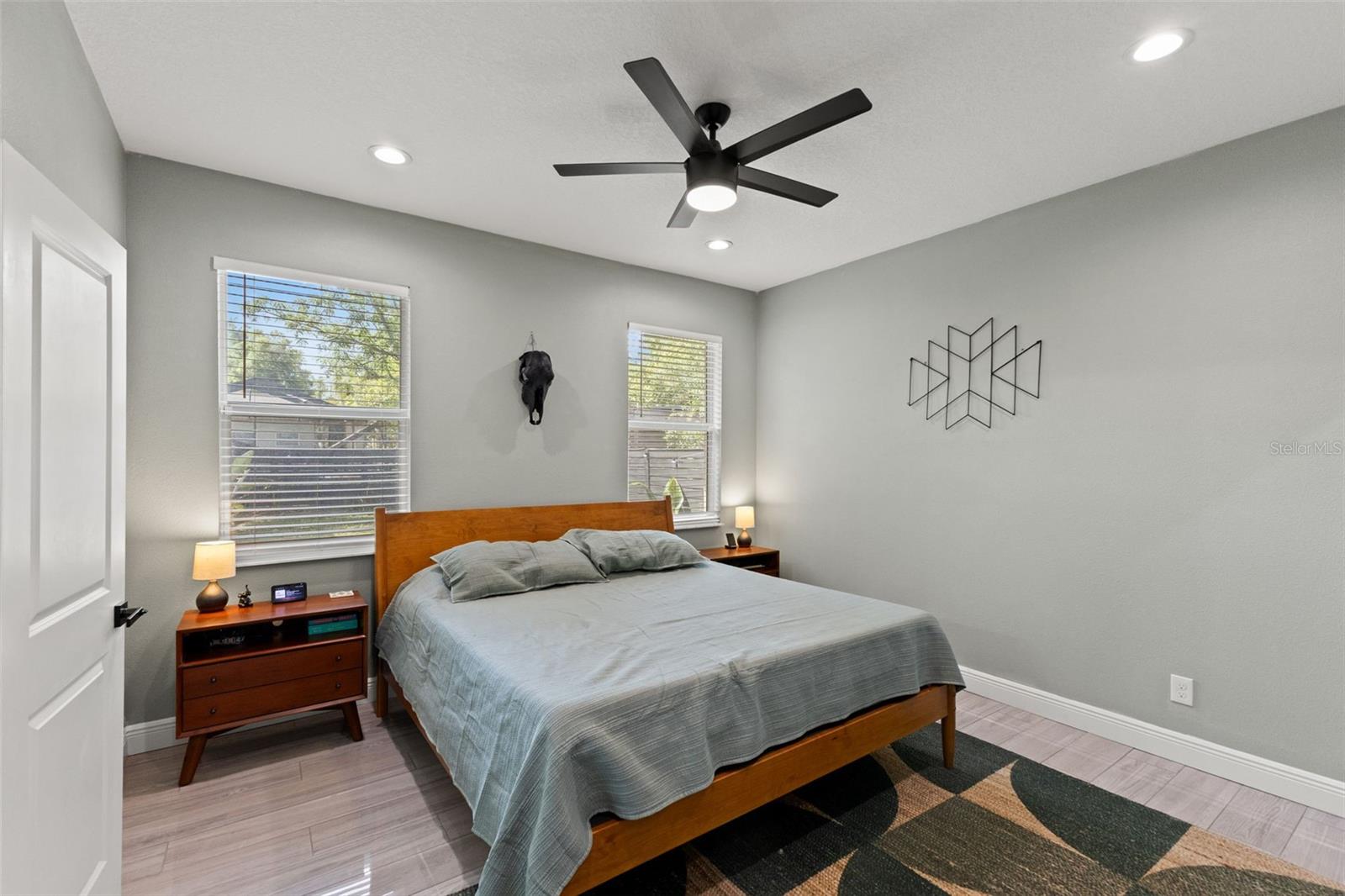 Listing photo id 19 for 1507 Hillside Drive