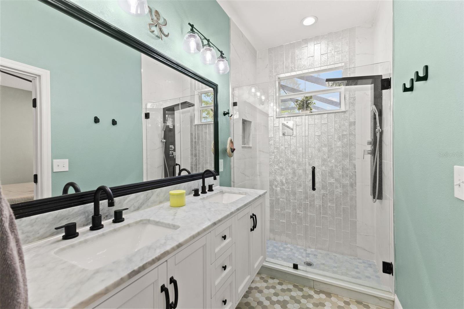 Listing photo id 21 for 1507 Hillside Drive